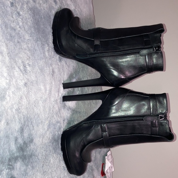 🌟Host Pick🌟Alexander McQueen Double Buckle Booties - Picture 6 of 9